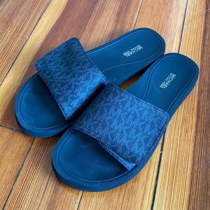 Michael Kors | Slides